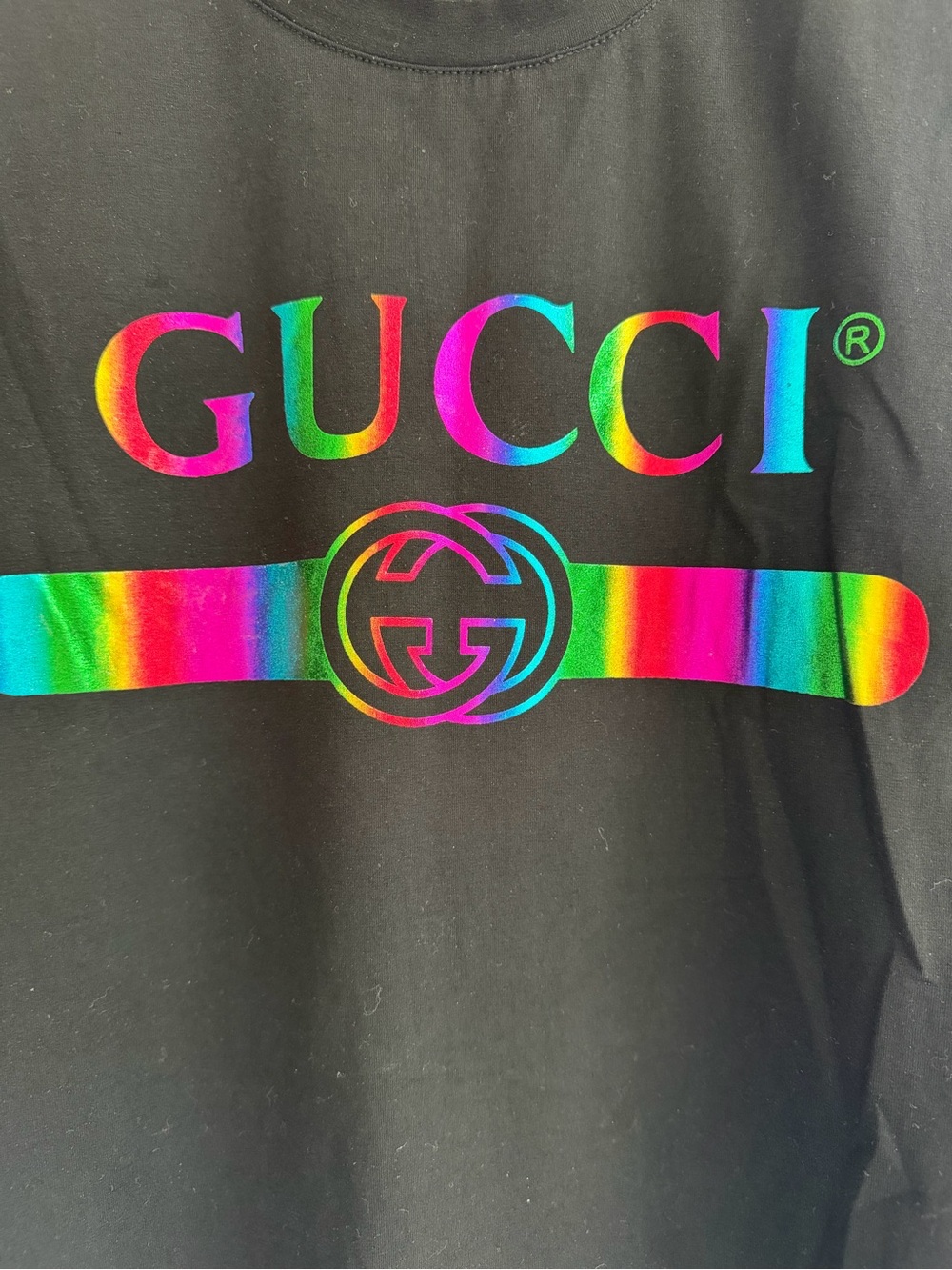 Gucci Black Short-Sleeve Tee with Iridescent Rainbow Logo - Picture 2 of 5
